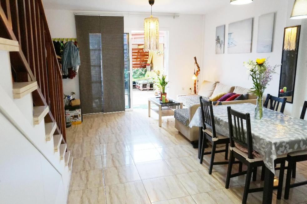 Casa La Sonrisa Shared House Hotel El Medano  Bagian luar foto
